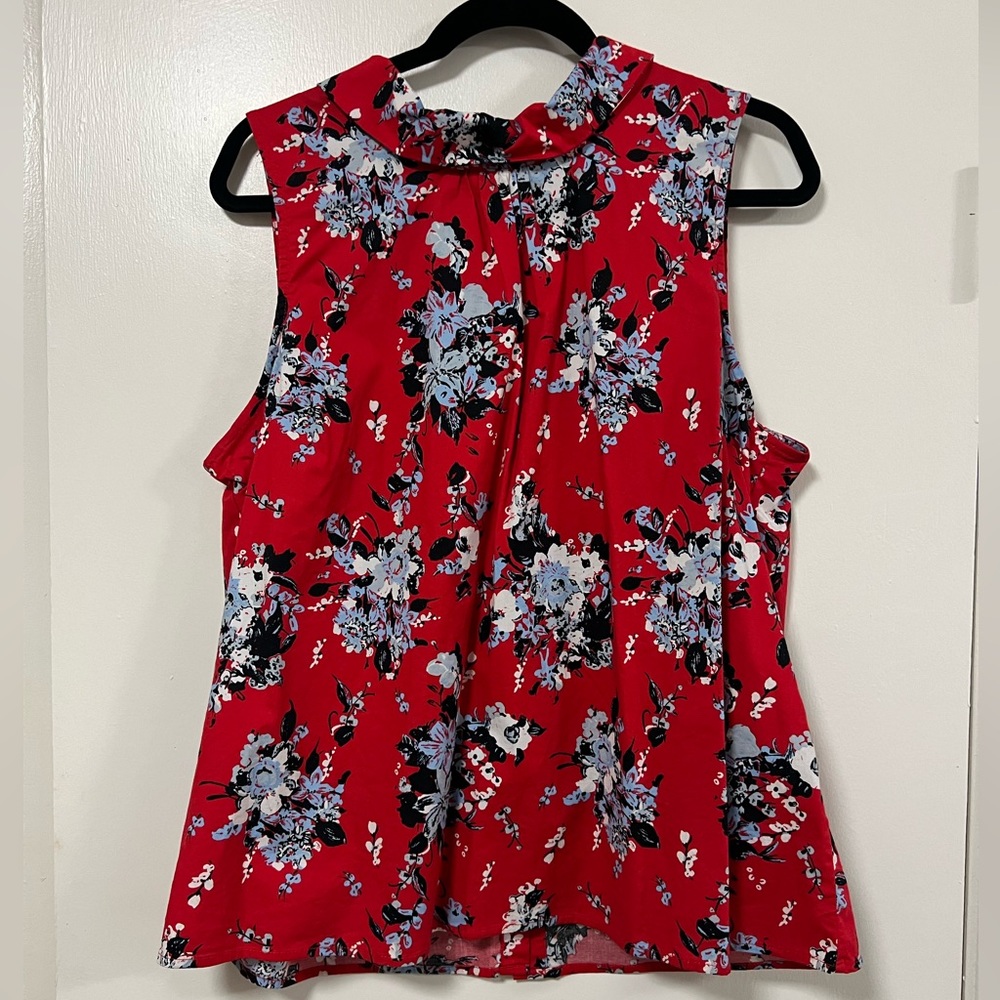 Modcloth || NWOT Floral Sleeveless Top